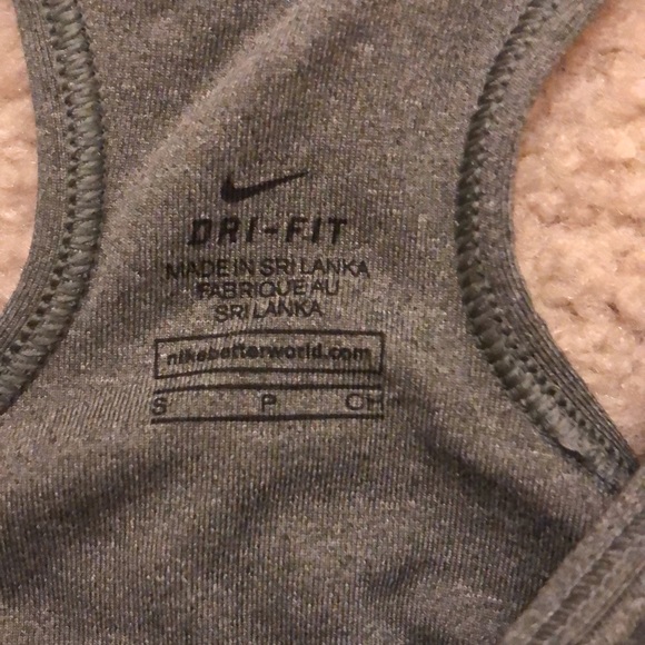 Nike size small spots bras - Picture 2 of 5
